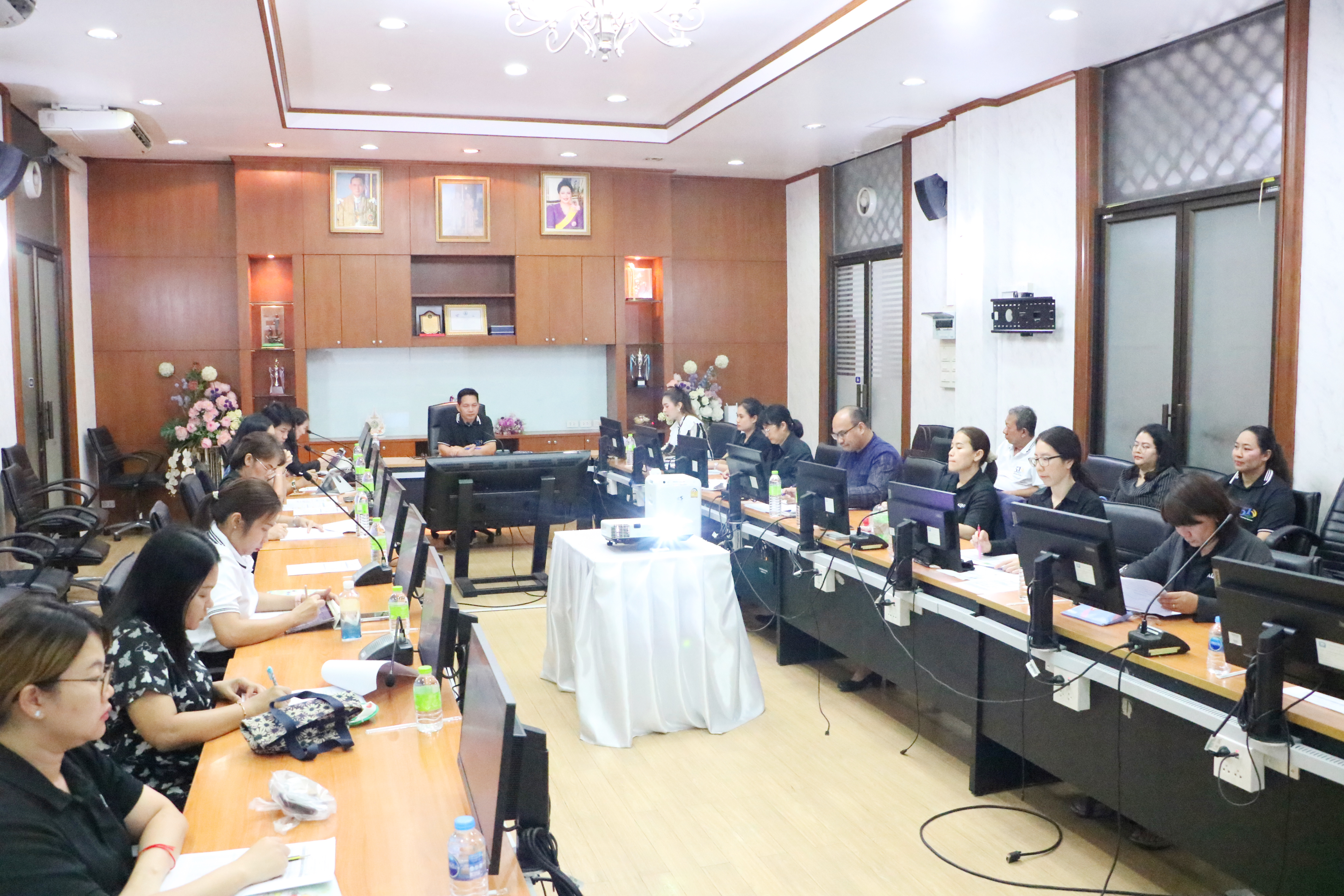 title - ส.ป.ก. ประชุมคณะทำงานกำหนดกรอบการประเมินผลการปฏิบัติราชการตามคำรับรองการปฏิบัติราชการระดับหน่วยงานของสำนักบริหารกองทุน และ ส.ป.ก. จังหวัด ประจำปีงบประมาณ พ.ศ. 2569 รอบที่ 1 